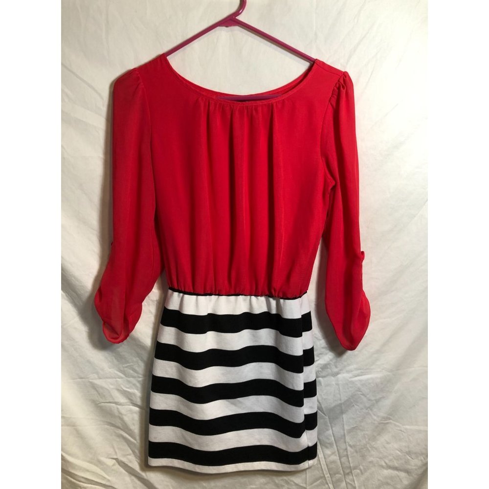 Crystal Doll Womans Red Black White Cocktail Party Mini Dress Size Small